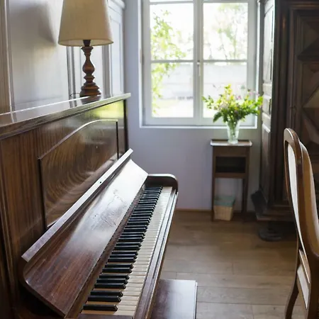 Tatil Evi Domaine Du Chateau De Briquedalles